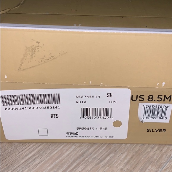 Michael Kors AVA silver glitter sandals heels NWT - Picture 7 of 7